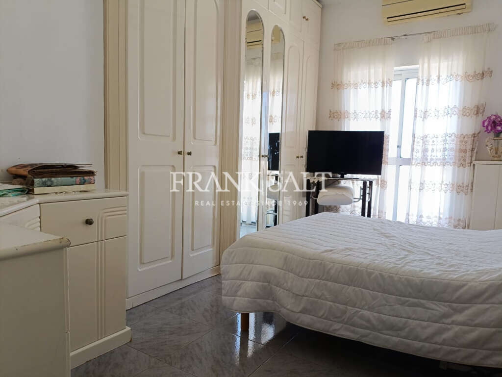 Mellieha, 3 Bedrooms Bedrooms, ,1 BathroomBathrooms,For Sale,FRSA-921409