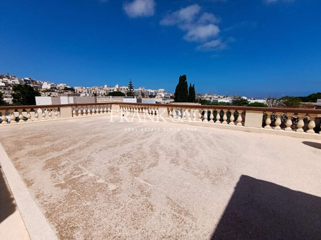 Mellieha, 3 Bedrooms Bedrooms, ,1 BathroomBathrooms,For Sale,FRSA-921409