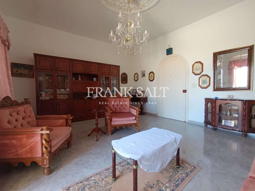 Mellieha, 3 Bedrooms Bedrooms, ,1 BathroomBathrooms,For Sale,FRSA-921409