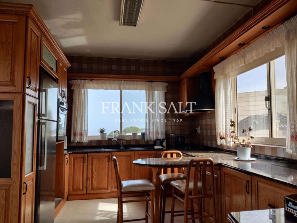 Mellieha, 3 Bedrooms Bedrooms, ,1 BathroomBathrooms,For Sale,FRSA-921409