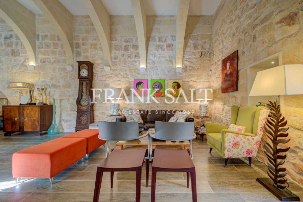 Birkirkara, 9 Bedrooms Bedrooms, ,6 BathroomsBathrooms,For Sale,FRSA-924887