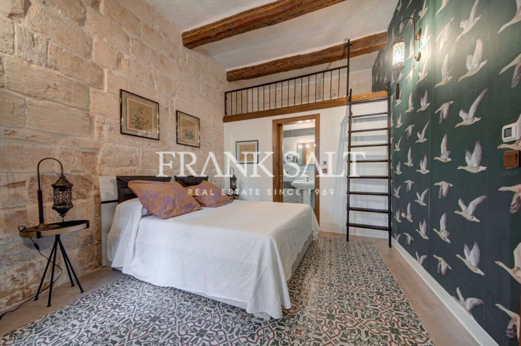 Birkirkara, 9 Bedrooms Bedrooms, ,6 BathroomsBathrooms,For Sale,FRSA-924887