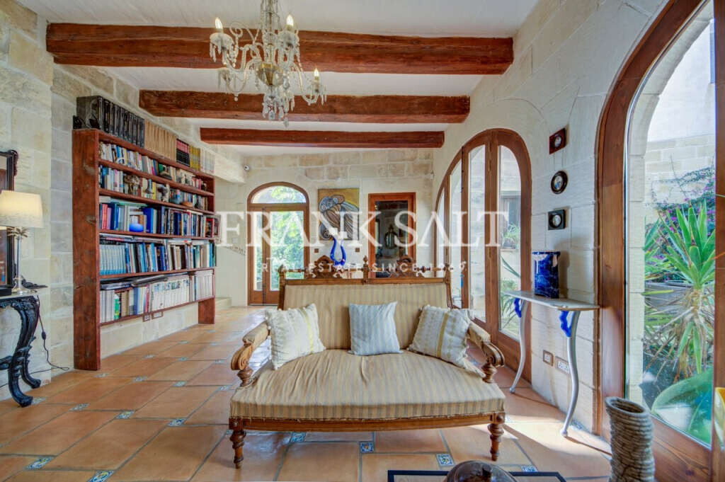 Birkirkara, 9 Bedrooms Bedrooms, ,6 BathroomsBathrooms,For Sale,FRSA-924887