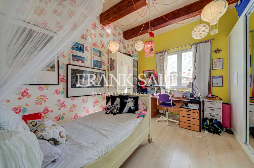 Birkirkara, 9 Bedrooms Bedrooms, ,6 BathroomsBathrooms,For Sale,FRSA-924887