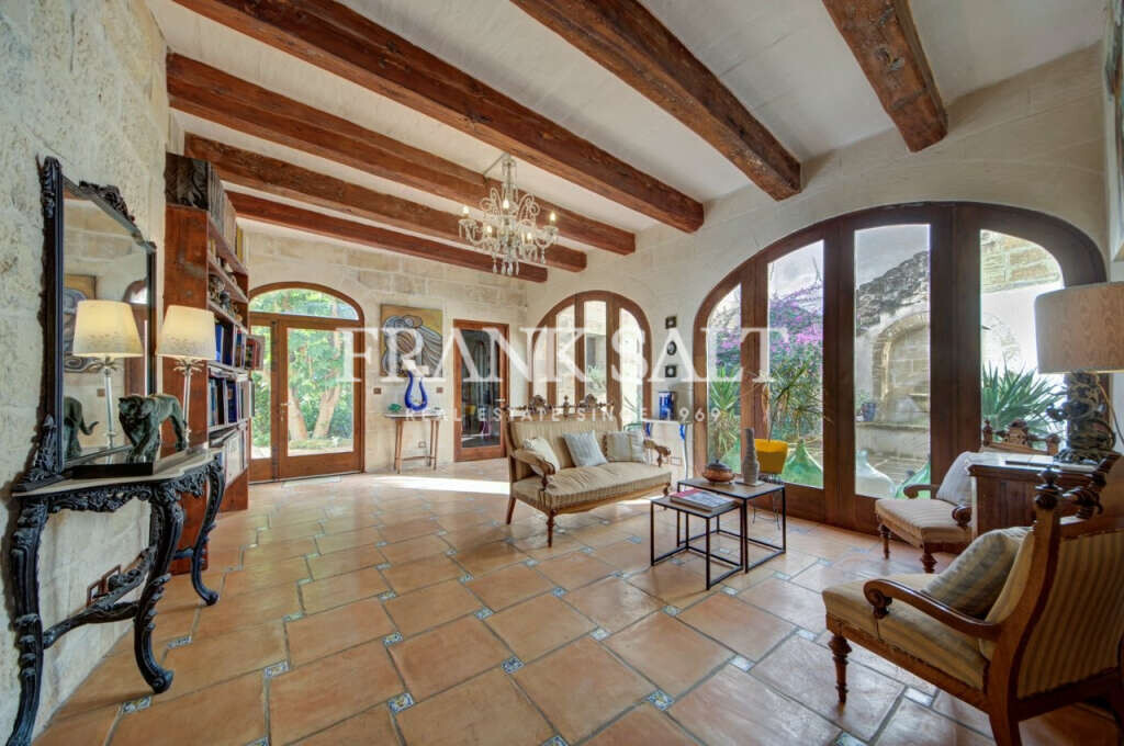 Birkirkara, 9 Bedrooms Bedrooms, ,6 BathroomsBathrooms,For Sale,FRSA-924887