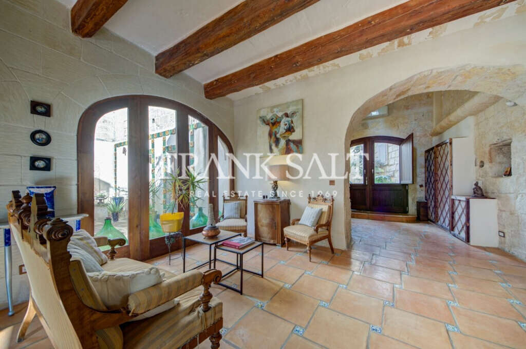 Birkirkara, 9 Bedrooms Bedrooms, ,6 BathroomsBathrooms,For Sale,FRSA-924887