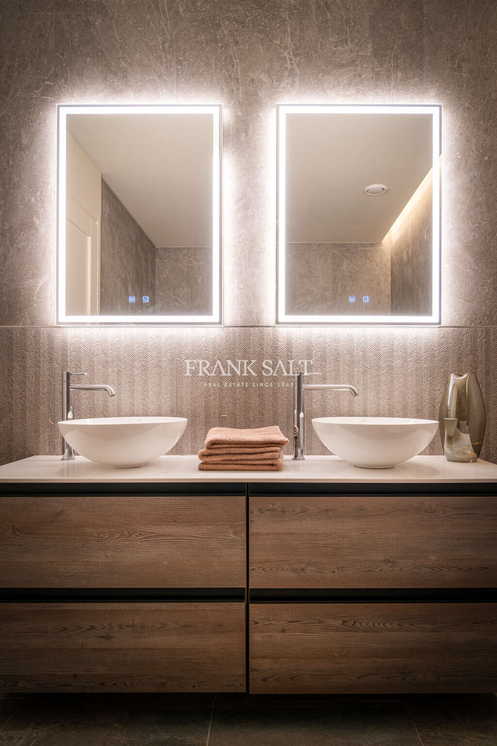 Rabat, 3 Bedrooms Bedrooms, ,3 BathroomsBathrooms,For Sale,FRSA-916774