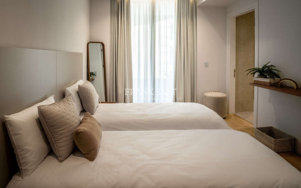 Rabat, 3 Bedrooms Bedrooms, ,3 BathroomsBathrooms,For Sale,FRSA-916774