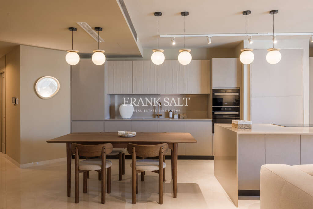 Rabat, 3 Bedrooms Bedrooms, ,3 BathroomsBathrooms,For Sale,FRSA-916774