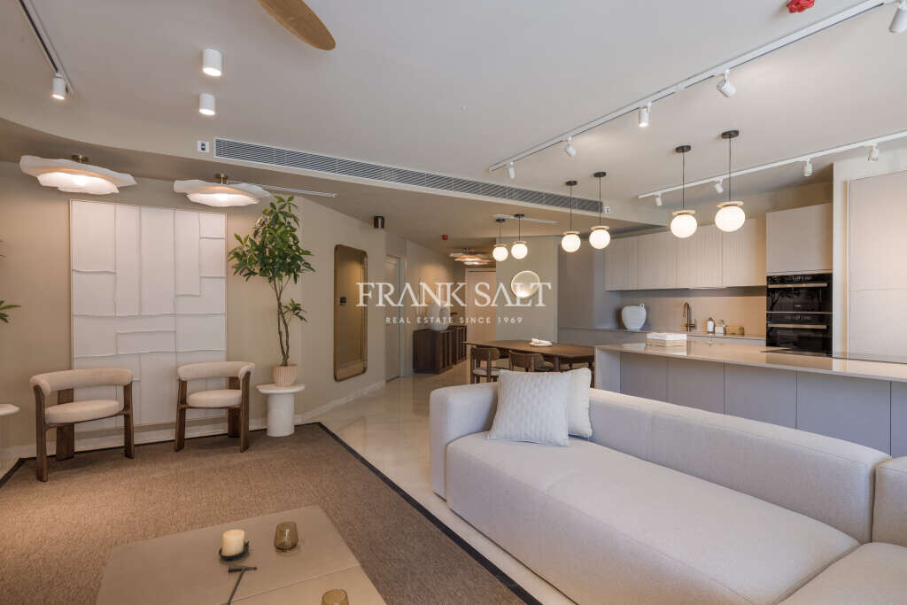 Rabat, 3 Bedrooms Bedrooms, ,3 BathroomsBathrooms,For Sale,FRSA-916774