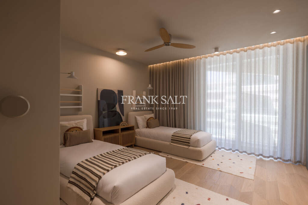 Rabat, 3 Bedrooms Bedrooms, ,3 BathroomsBathrooms,For Sale,FRSA-916774