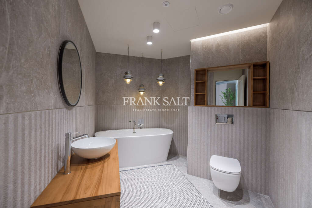 Rabat, 3 Bedrooms Bedrooms, ,3 BathroomsBathrooms,For Sale,FRSA-916774