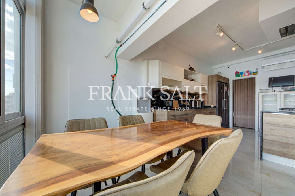 Xemxija, 2 Bedrooms Bedrooms, ,1 BathroomBathrooms,For Sale,FRSA-925216