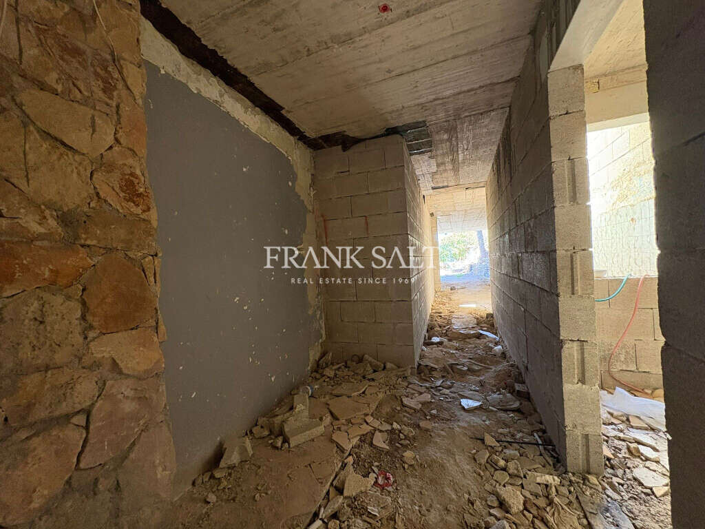 Pieta, 3 Bedrooms Bedrooms, ,For Sale,FRSA-925363