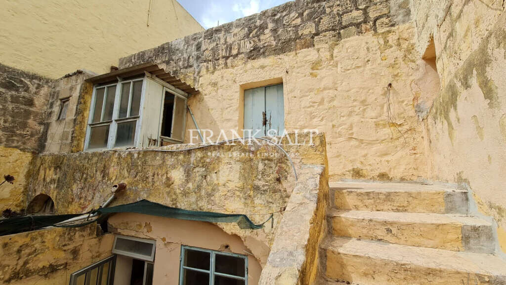 Mellieha, 3 Bedrooms Bedrooms, ,2 BathroomsBathrooms,For Sale,FRSA-511154