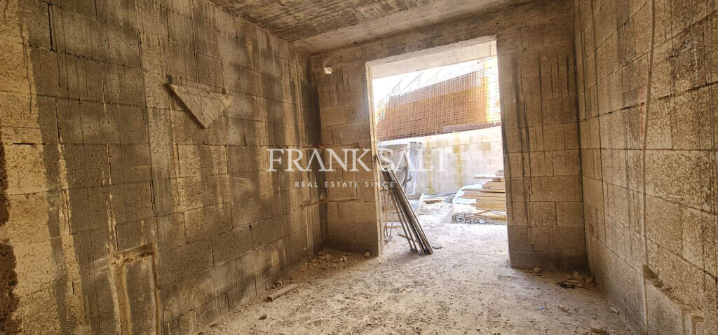 Rabat, 3 Bedrooms Bedrooms, ,For Sale,FRSA-923218