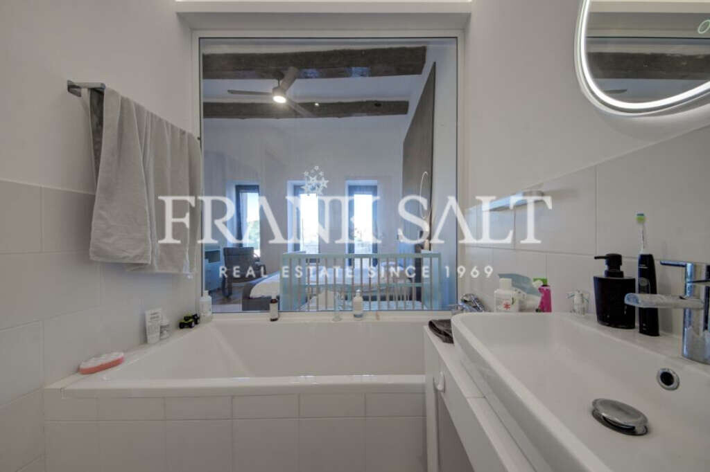 Mosta, 4 Bedrooms Bedrooms, ,2 BathroomsBathrooms,For Sale,FRSA-925521