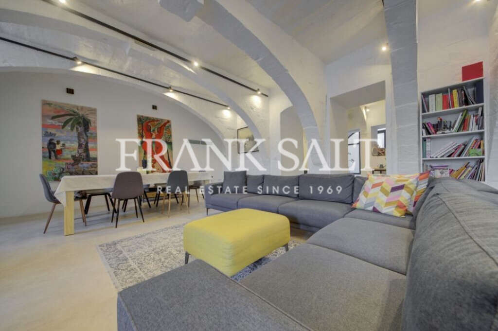 Mosta, 4 Bedrooms Bedrooms, ,2 BathroomsBathrooms,For Sale,FRSA-925521