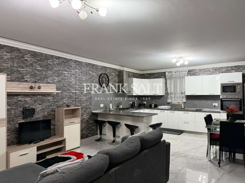 Zebbiegh, 3 Bedrooms Bedrooms, ,1 BathroomBathrooms,For Sale,FRSA-925530