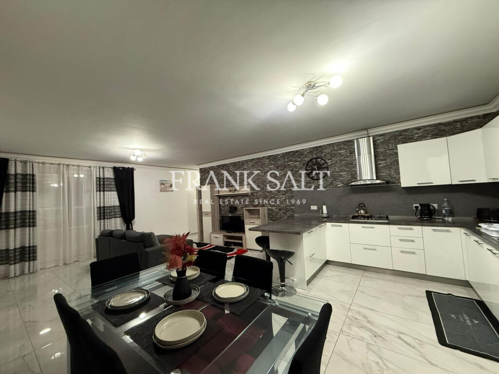 Zebbiegh, 3 Bedrooms Bedrooms, ,1 BathroomBathrooms,For Sale,FRSA-925530