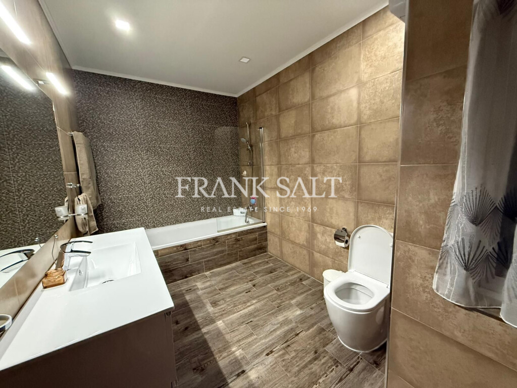 Zebbiegh, 3 Bedrooms Bedrooms, ,1 BathroomBathrooms,For Sale,FRSA-925530