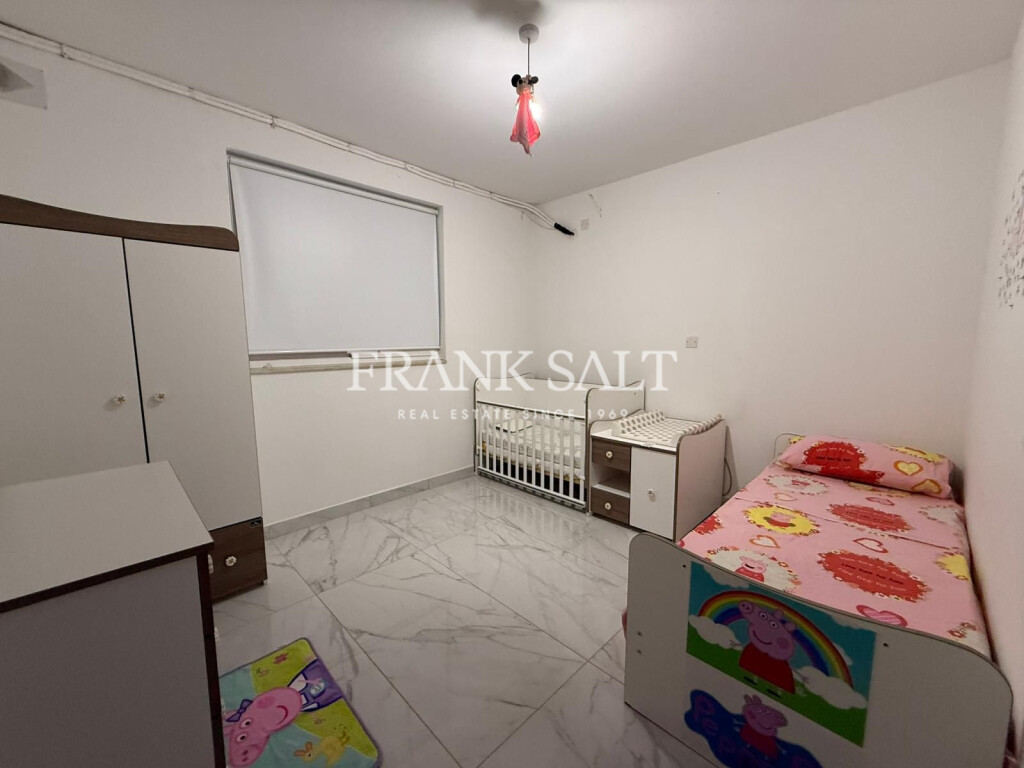 Zebbiegh, 3 Bedrooms Bedrooms, ,1 BathroomBathrooms,For Sale,FRSA-925530