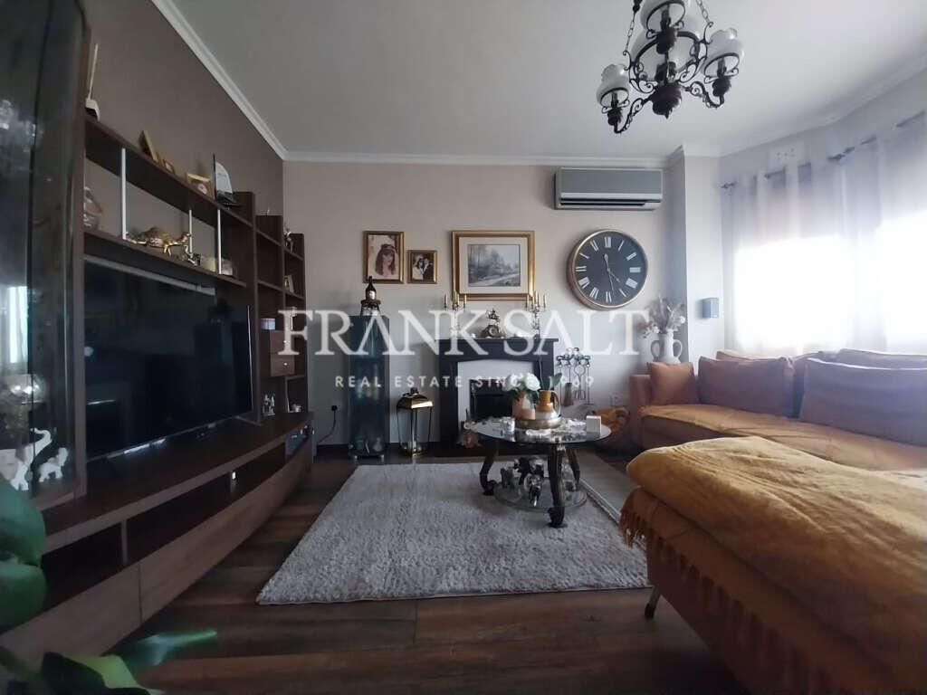 Naxxar, 3 Bedrooms Bedrooms, ,1 BathroomBathrooms,For Sale,FRSA-925288