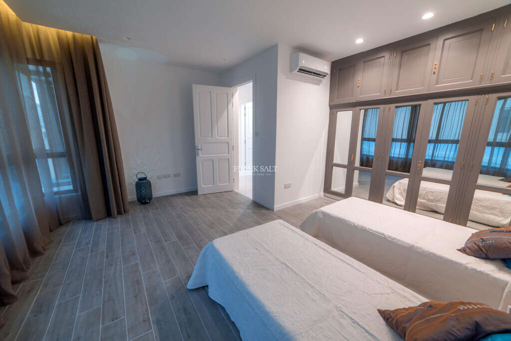 Sliema, 3 Bedrooms Bedrooms, ,1 BathroomBathrooms,For Sale,FRSA-913683