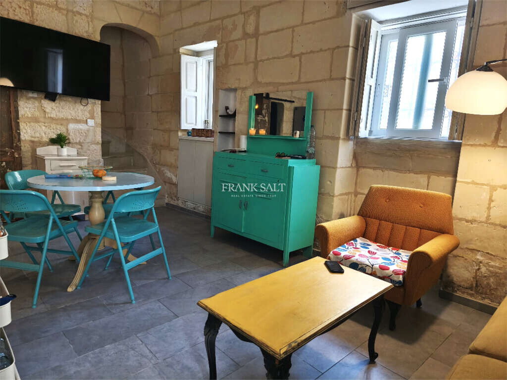 Birkirkara, 2 Bedrooms Bedrooms, ,1 BathroomBathrooms,For Sale,FRSA-925389