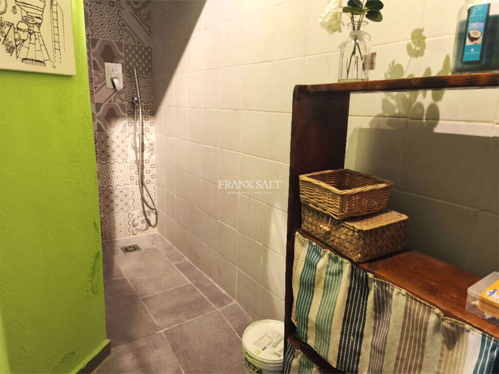 Birkirkara, 2 Bedrooms Bedrooms, ,1 BathroomBathrooms,For Sale,FRSA-925389