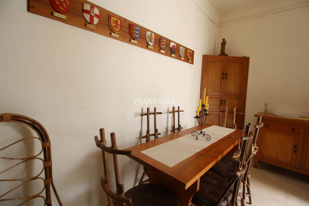 Balzan, 3 Bedrooms Bedrooms, ,1 BathroomBathrooms,For Sale,FRSA-353059