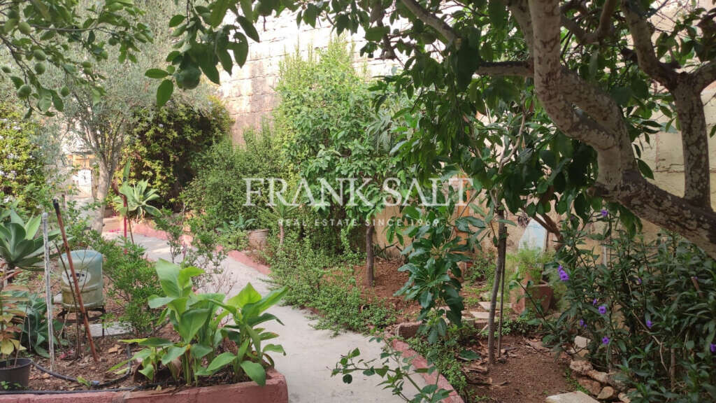 Balzan, 3 Bedrooms Bedrooms, ,1 BathroomBathrooms,For Sale,FRSA-353059