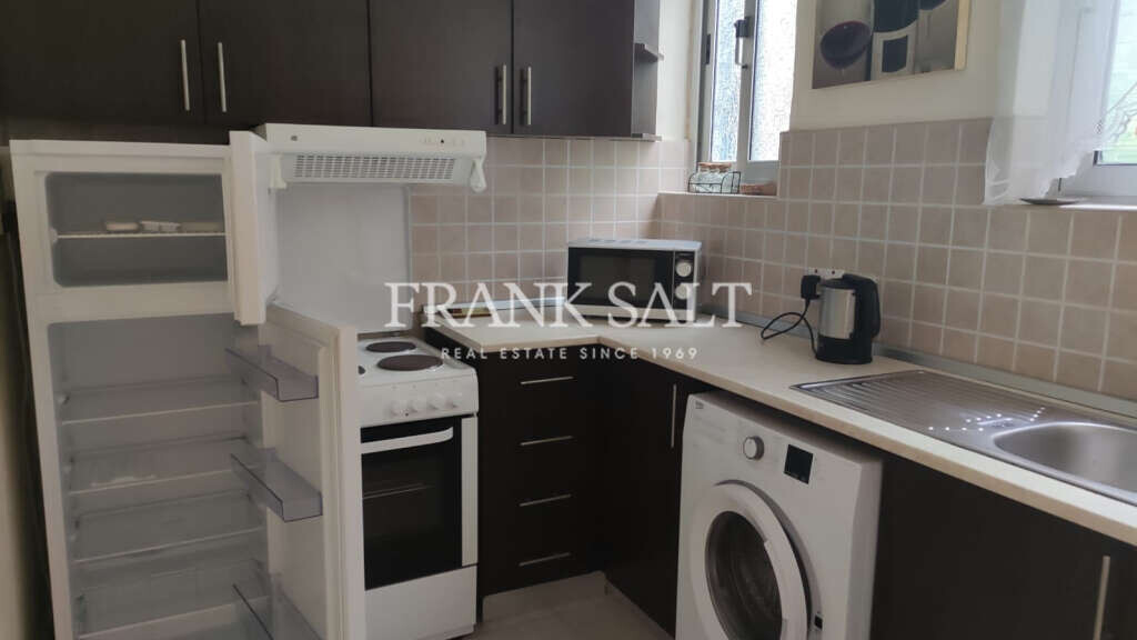 Balzan, 3 Bedrooms Bedrooms, ,1 BathroomBathrooms,For Sale,FRSA-353059