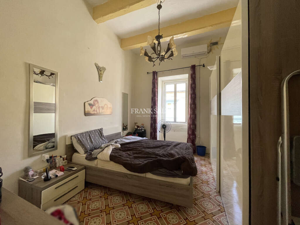 Siggiewi, 4 Bedrooms Bedrooms, ,2 BathroomsBathrooms,For Sale,FRSA-922133