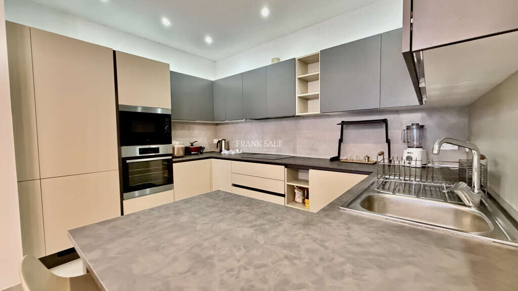 Pender Gardens, 1 Bedroom Bedrooms, ,1 BathroomBathrooms,For Sale,FRSA-925499