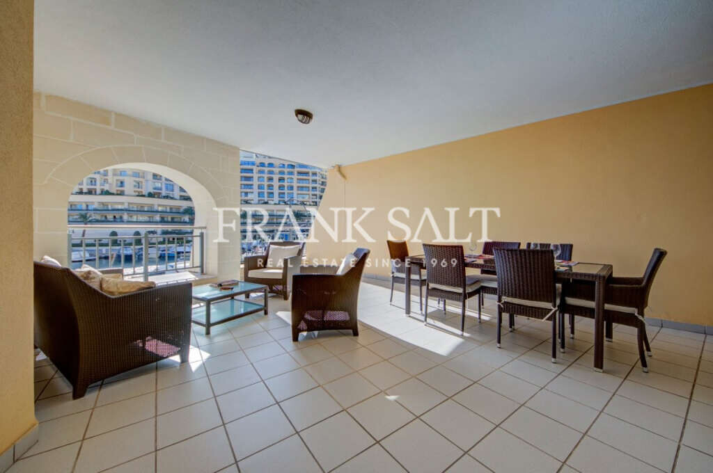 Portomaso, 3 Bedrooms Bedrooms, ,3 BathroomsBathrooms,For Sale,FRSA-925385