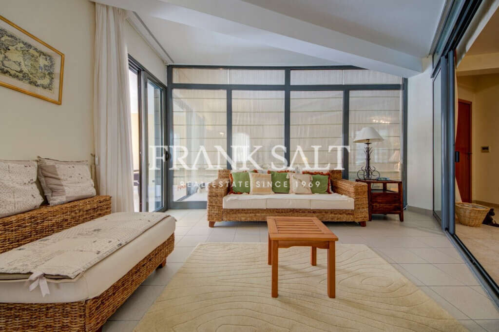 Portomaso, 3 Bedrooms Bedrooms, ,3 BathroomsBathrooms,For Sale,FRSA-925385