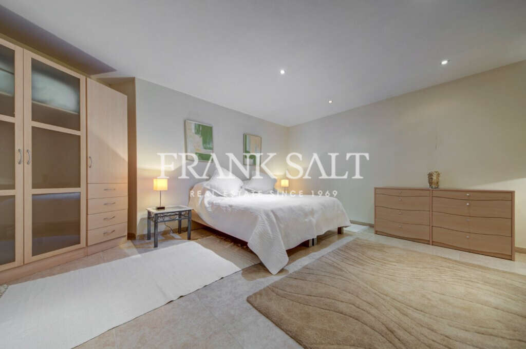 Portomaso, 3 Bedrooms Bedrooms, ,3 BathroomsBathrooms,For Sale,FRSA-925385