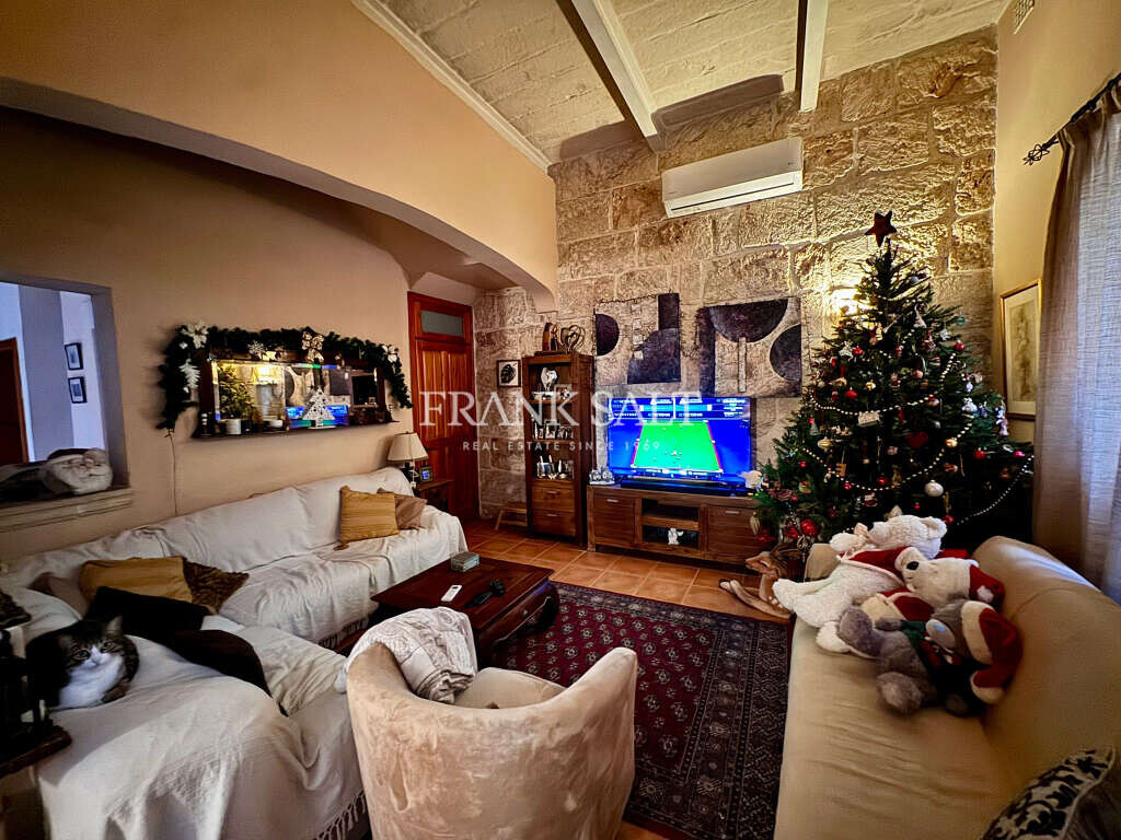 Mellieha, 4 Bedrooms Bedrooms, ,2 BathroomsBathrooms,For Sale,FRSA-925123 Mellieha, 4 Bedrooms Bedrooms, ,2 BathroomsBathrooms,For Sale,FRSA-925123