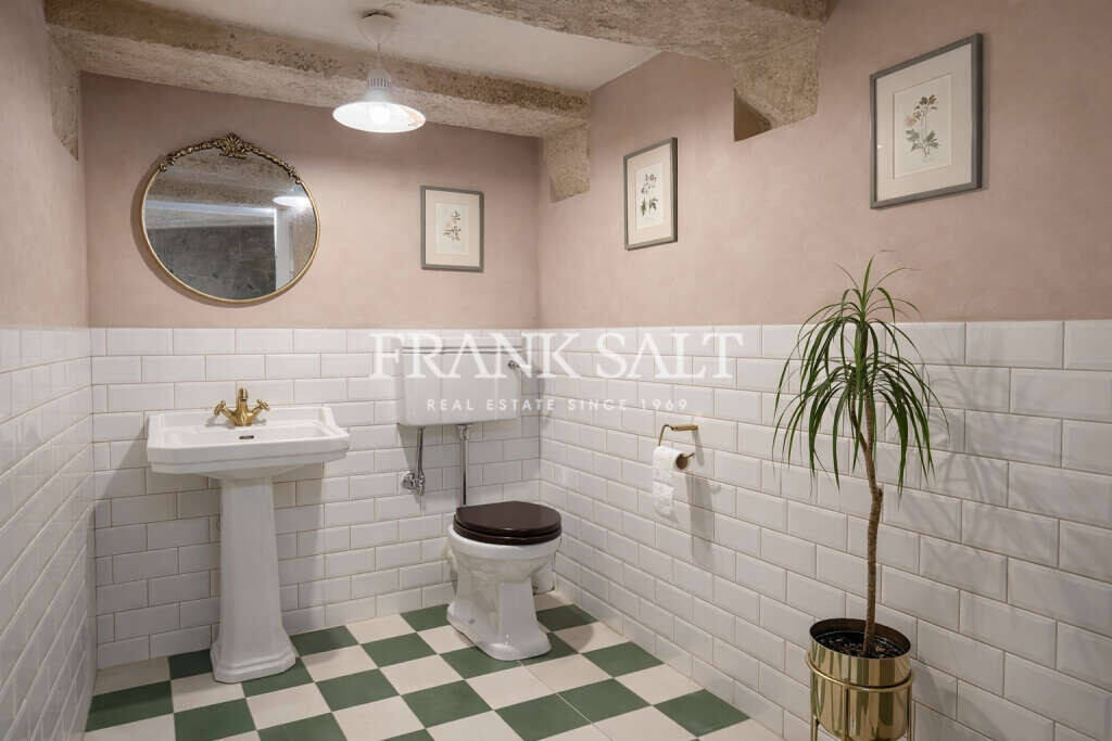 Rabat, 3 Bedrooms Bedrooms, ,5 BathroomsBathrooms,For Sale,FRSA-927125