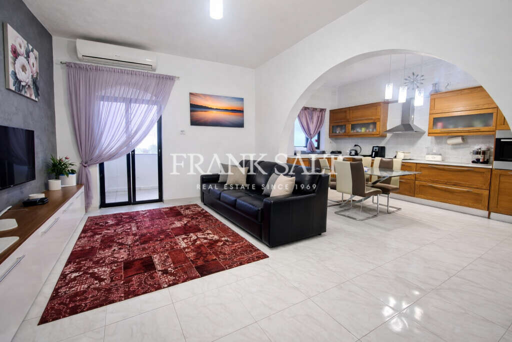 Zejtun, 3 Bedrooms Bedrooms, ,1 BathroomBathrooms,For Sale,FRSA-927191 Zejtun, 3 Bedrooms Bedrooms, ,1 BathroomBathrooms,For Sale,FRSA-927191