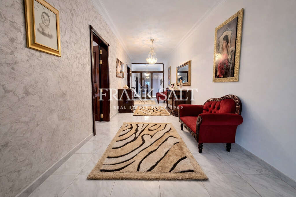 Zejtun, 3 Bedrooms Bedrooms, ,1 BathroomBathrooms,For Sale,FRSA-927191