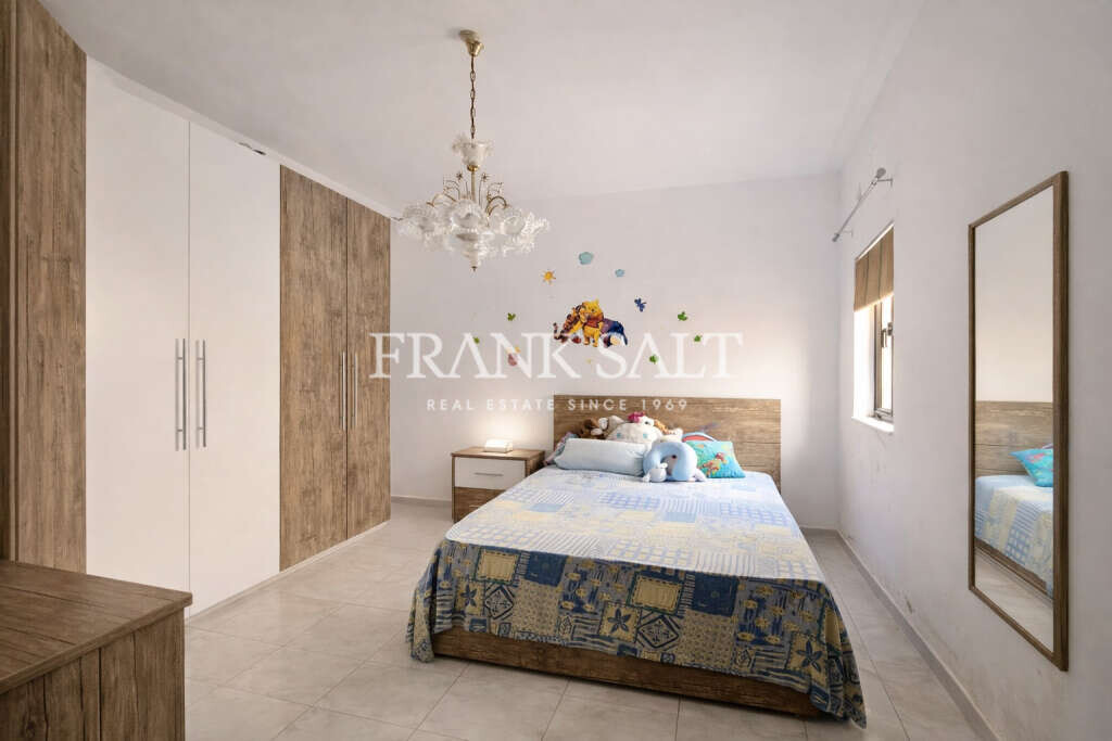 Zejtun, 3 Bedrooms Bedrooms, ,1 BathroomBathrooms,For Sale,FRSA-927191
