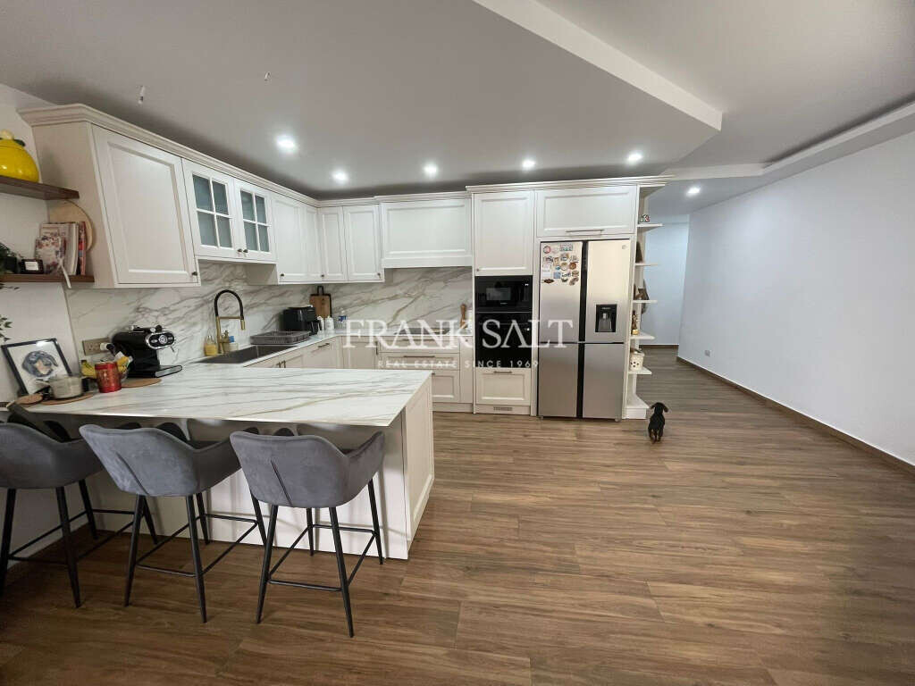 Mgarr, 4 Bedrooms Bedrooms, ,2 BathroomsBathrooms,For Sale,FRSA-927184 Mgarr, 4 Bedrooms Bedrooms, ,2 BathroomsBathrooms,For Sale,FRSA-927184