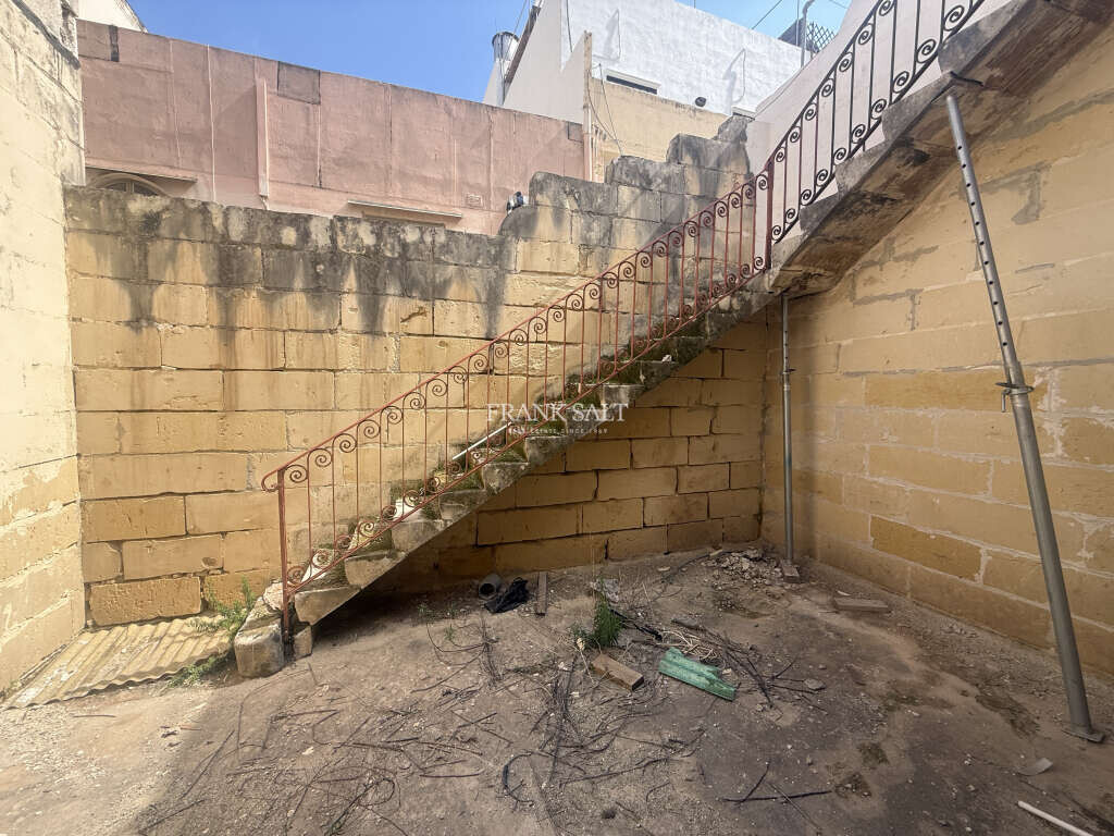 Qormi, ,For Sale,FRSA-927136