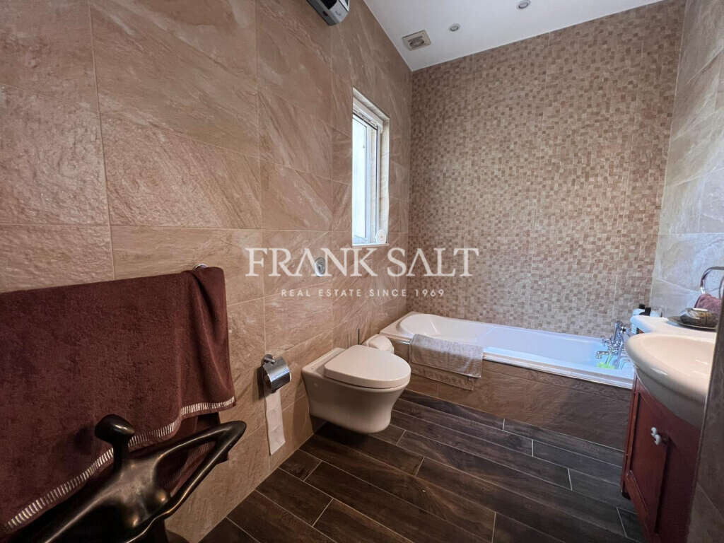 Msida, 3 Bedrooms Bedrooms, ,2 BathroomsBathrooms,For Sale,FRSA-927145