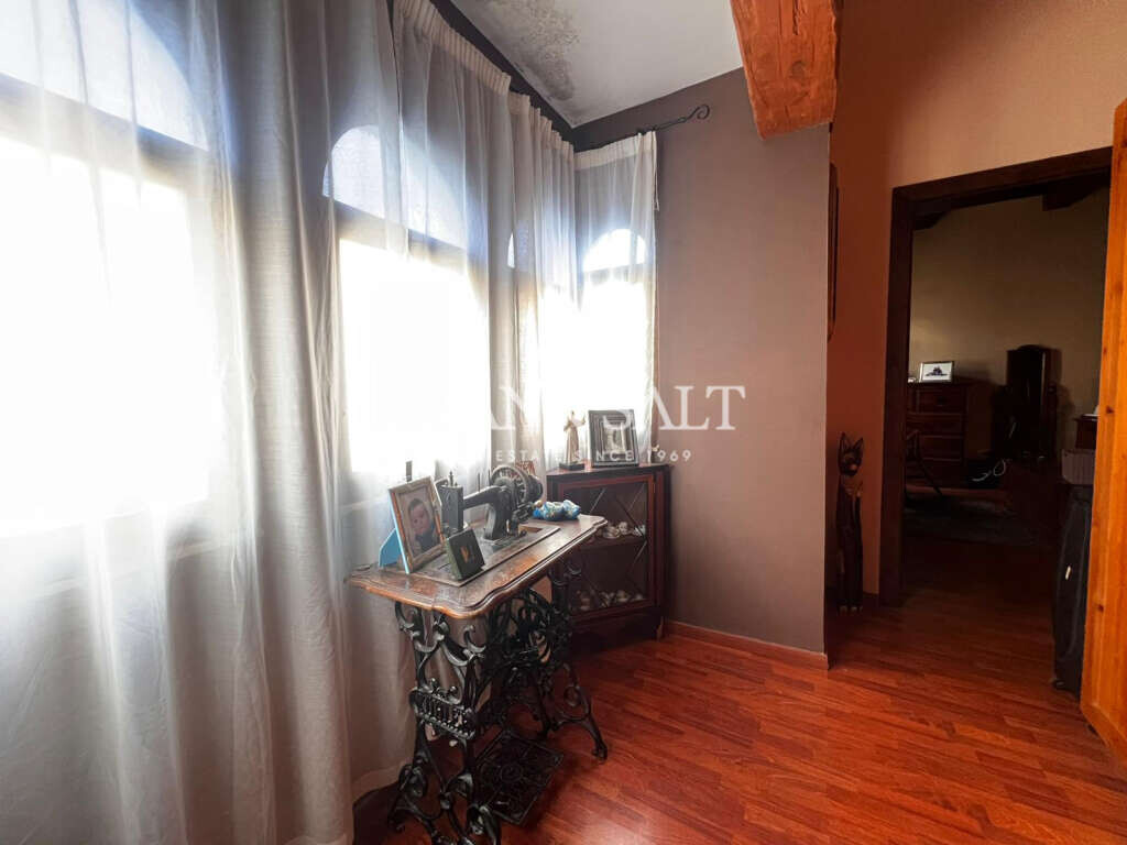 Msida, 3 Bedrooms Bedrooms, ,2 BathroomsBathrooms,For Sale,FRSA-927145