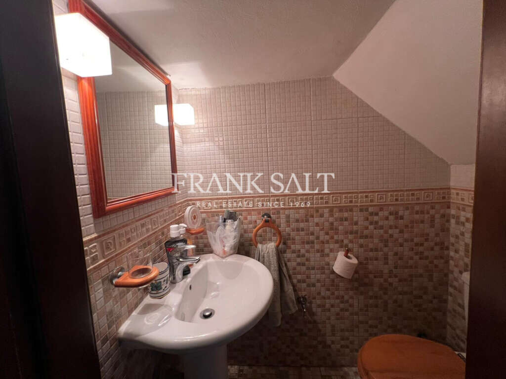 Msida, 3 Bedrooms Bedrooms, ,2 BathroomsBathrooms,For Sale,FRSA-927145