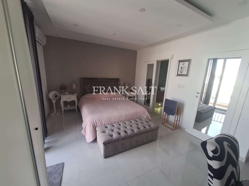 Mqabba, 3 Bedrooms Bedrooms, ,1 BathroomBathrooms,For Sale,FRSA-922512