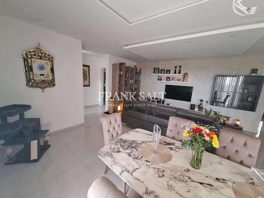 Mqabba, 3 Bedrooms Bedrooms, ,1 BathroomBathrooms,For Sale,FRSA-922512